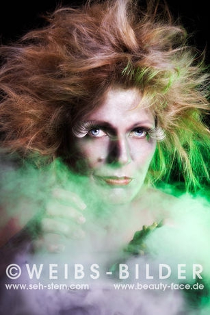 weibsbilder_schwarze_hexe