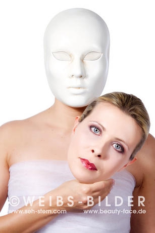 weibsbilder_maskentausch_0016_rz_eineebene