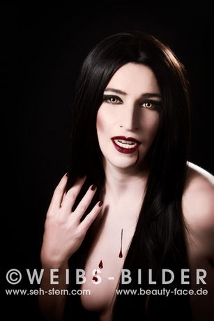 weibsbilder_vampir_0058_rz_final